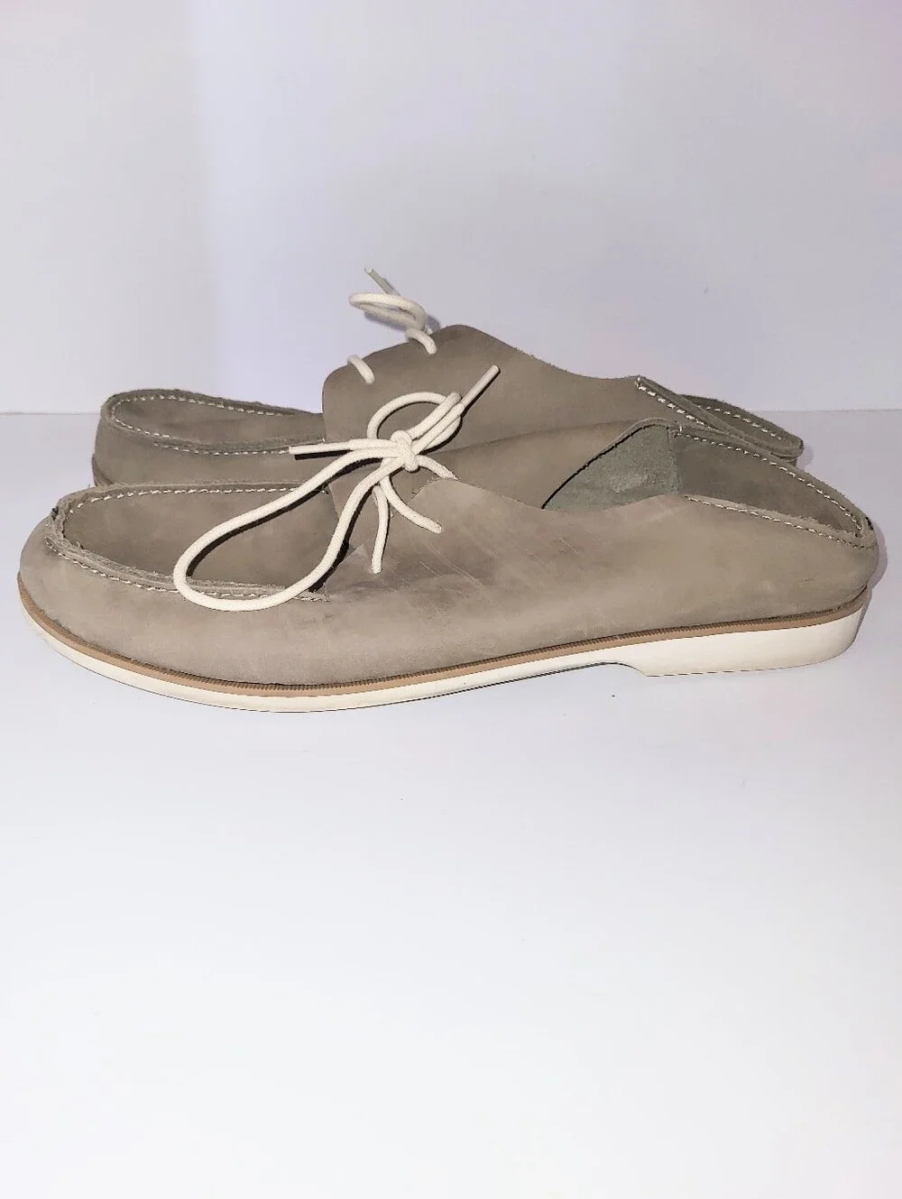OluKai men taupe